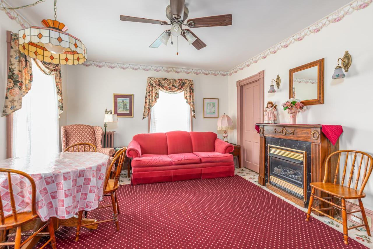 Antoinette'S Apartments & Suites Cape May Buitenkant foto