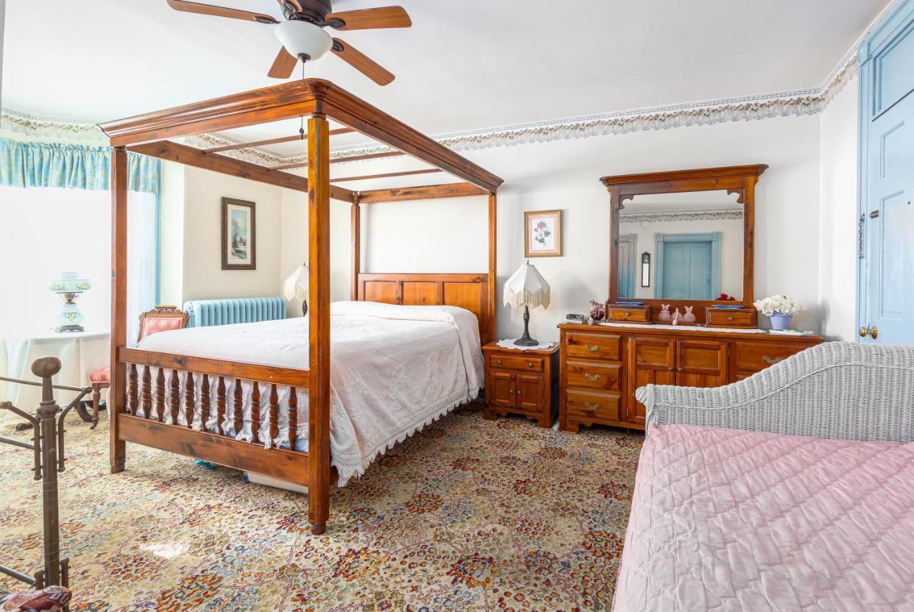 Antoinette'S Apartments & Suites Cape May Buitenkant foto