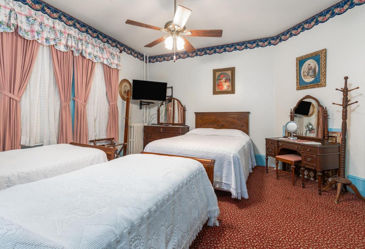 Antoinette'S Apartments & Suites Cape May Buitenkant foto