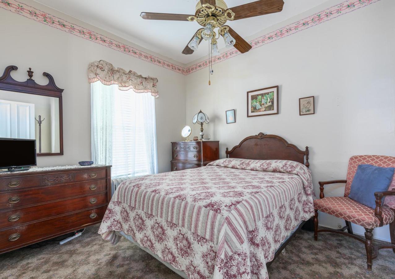 Antoinette'S Apartments & Suites Cape May Buitenkant foto