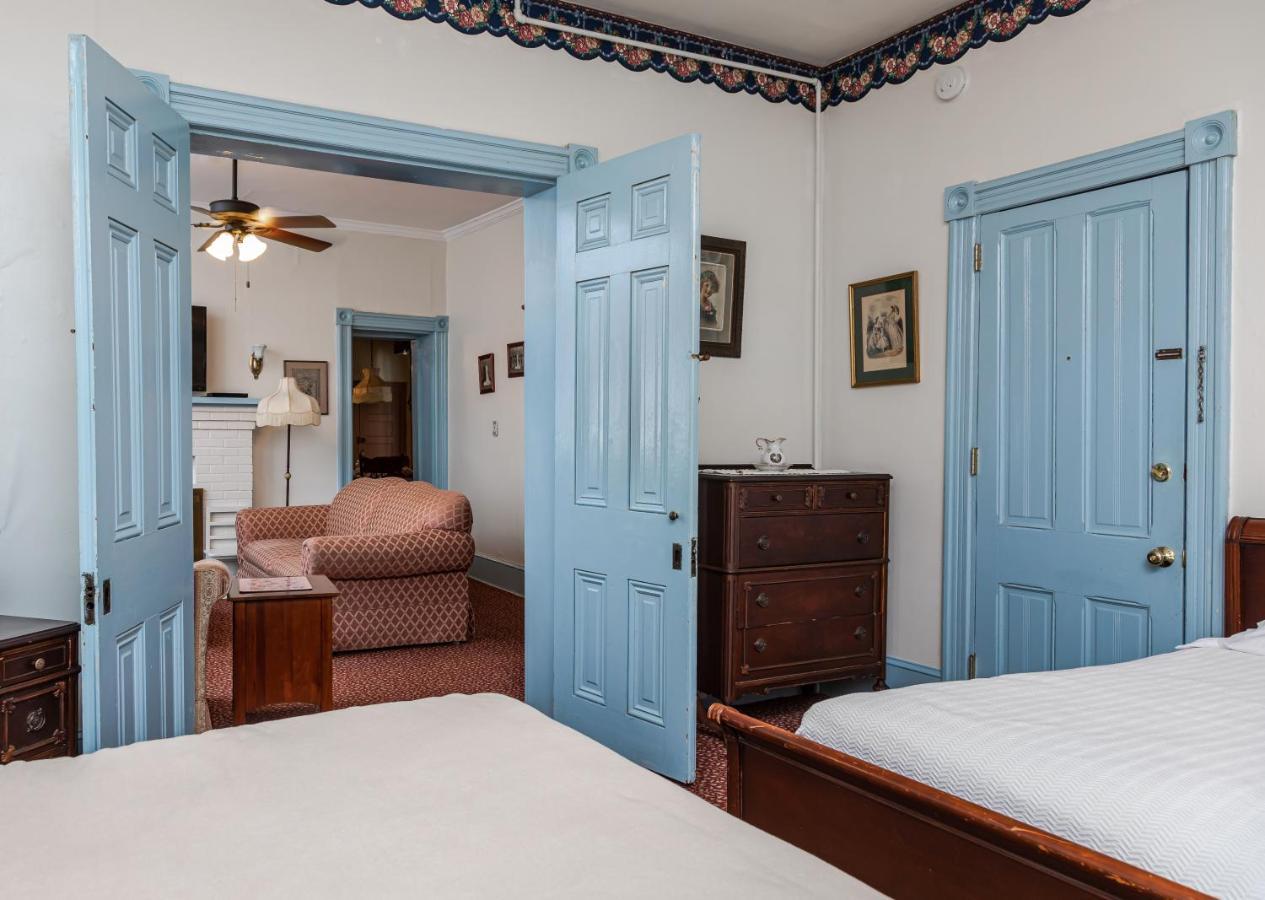 Antoinette'S Apartments & Suites Cape May Buitenkant foto